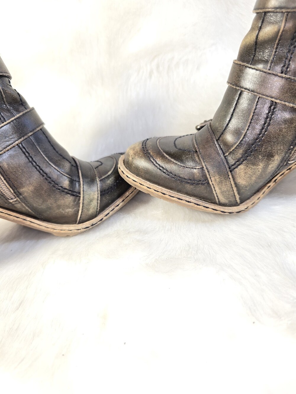 Schuler & Sons Side Zip Triple Buckle Heel Distressed Ankle Boot - Picture 13 of 16